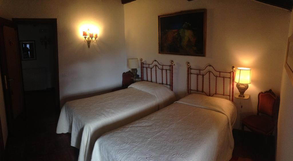B&B Castel Ivano Strigno Quarto foto
